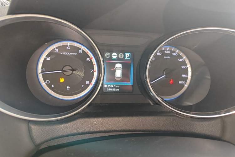 Used Dongfeng Aeolus AX4 2017 1.6L DCT Trendy Style