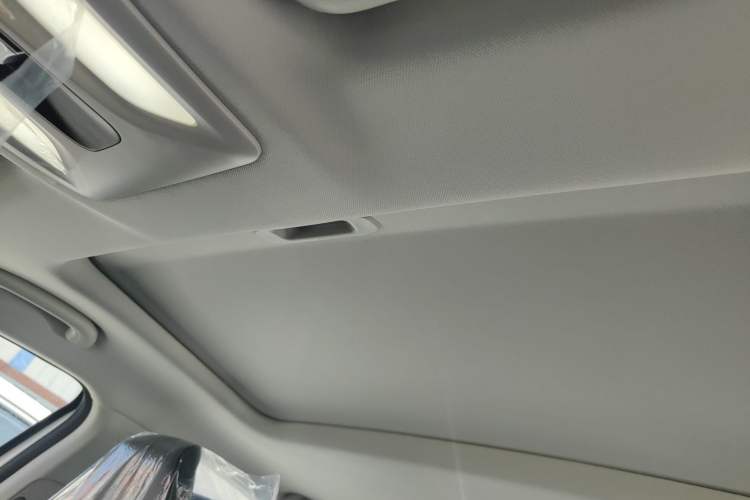 Used CHANGAN Eado 2025 Blue Whale 1.5T 500Bar Prestige Model
