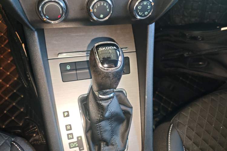 Used Skoda Octavia 2018 1.6L Automatic Luxury Edition