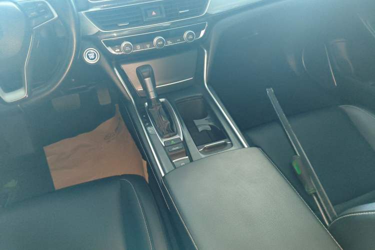 Used Honda Inspire 2019 260TURBO Elegant Edition China VI Emission Standard
