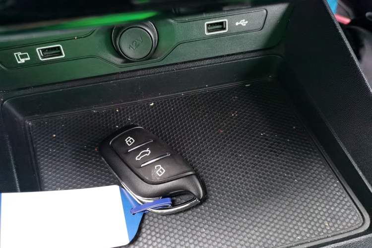 Used MG 5 2022 180 DVVT CVT Youth Style Edition
