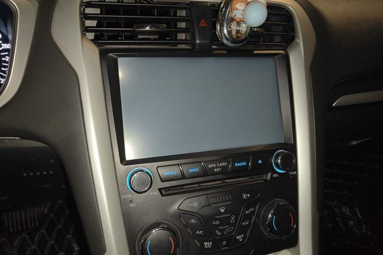 Used Ford Mondeo 2013 1.5L GTDi180 Fashion Edition Audio And AC Panel