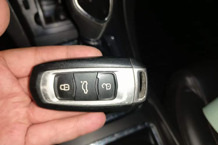 Used Geely Auto Emgrand 2017 Hatchback RS Million Edition 1.5L CVT Upward Version
