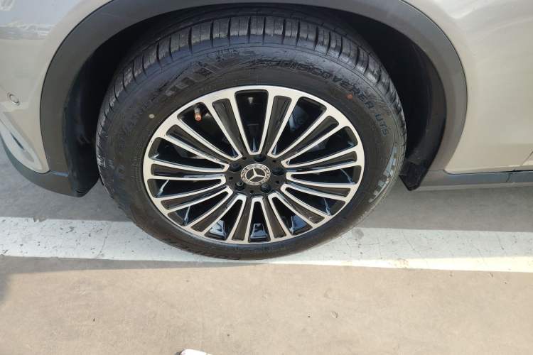 Used Mercedes-Benz GLC 2019 GLC 200 L 4MATIC Exterior 4