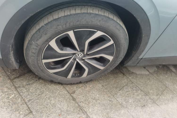 Used Volkswagen ID.4 X 2021 Pure Edition Left Front Wheel Hub