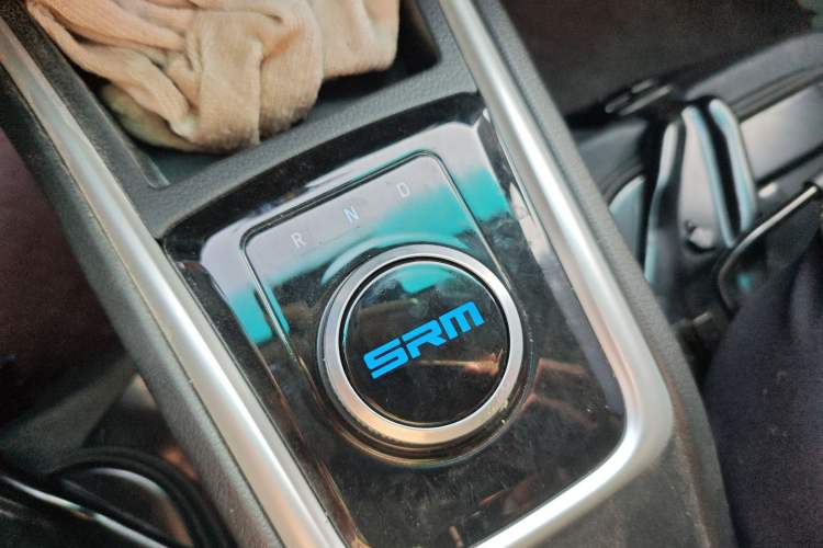 Used SRM Haoyun 2025 Launch Edition Farady 42.3 kWh 305 km 6 seats
