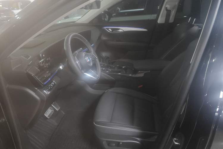 Used Buick Envision 2025 Encore Plus 28T All-Wheel-Drive Platinum Edition