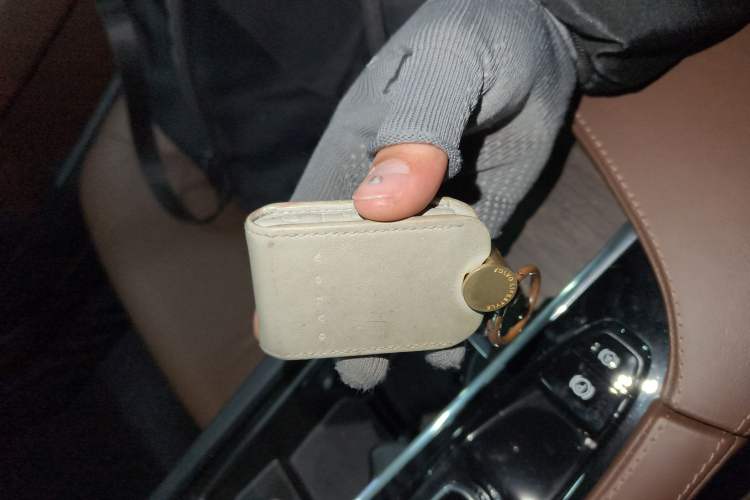 Used Volvo V90 2023 Cross Country B5 AWD Smart Range Edition
