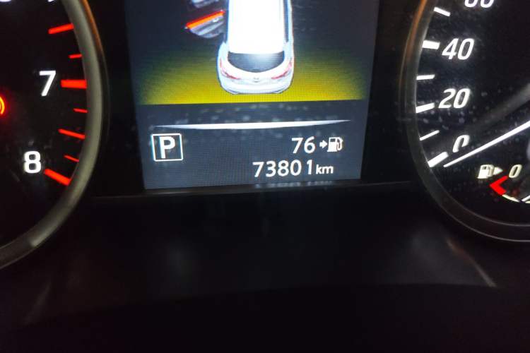 Used Nissan Tiida 2020 1.6L CVT Smart Drive Edition Odometer Close Up