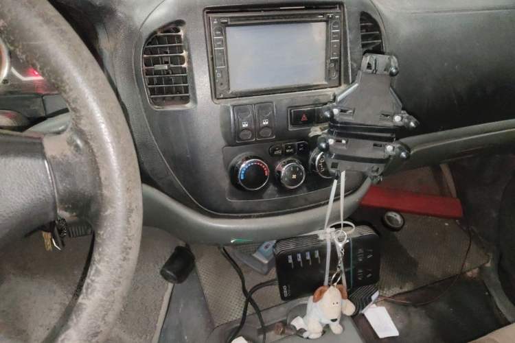 Used FORTHING Lingzhi 2012 Commercial Version 1.6L Special Offer Model