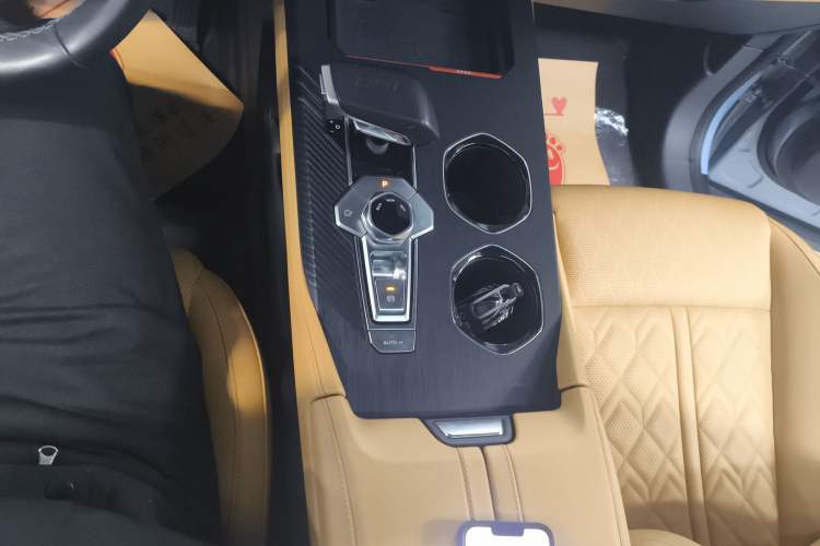 Used Changan UNI-K 2021 2.0T Prestige Edition
