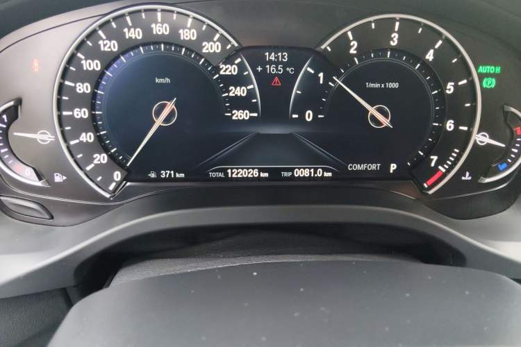 Used BMW X3 2018 xDrive25i Luxury Package China V Odometer Close Up