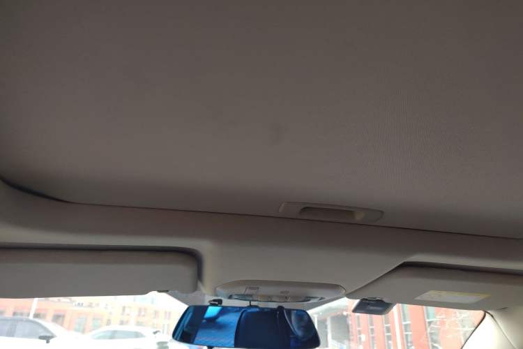 Used Ford Escort 2015 1.5L Automatic Fashion Model Headliner