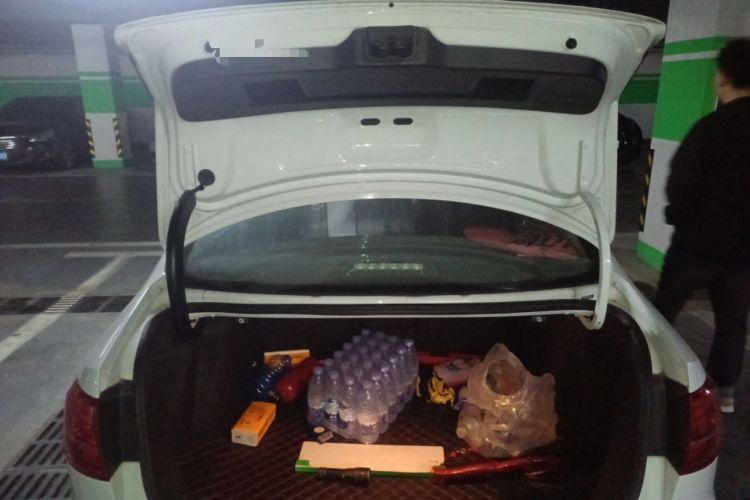 Used Volkswagen Sagitar 2017 1.6L Manual Comfort Model Trunk