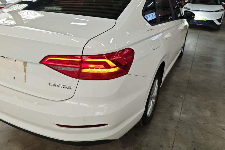 Used Volkswagen Lavida 2019 1.5L Automatic Fashion Edition China VI
