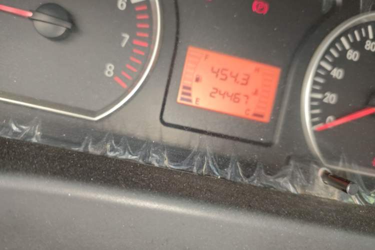 Used FORTHING Lingzhi 2015 V3 1.5L 7-Seater Luxury Model