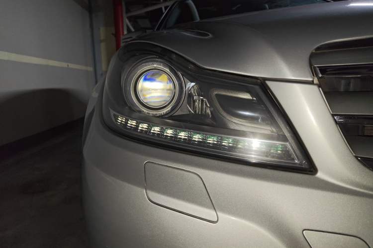 Used Mercedes-Benz C-Class 2011 C 200 CGI Fashion Model