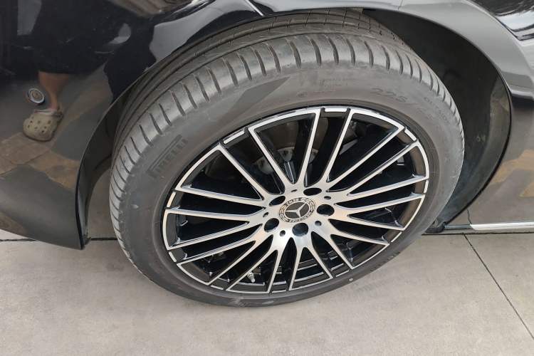 Used Mercedes-Benz C-Class 2022 Facelift C 260 L Exterior 4