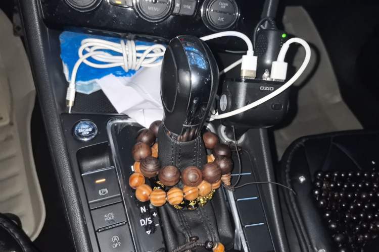 Used Volkswagen Bora 2019 1.5L Automatic Elite Version Gear Lever