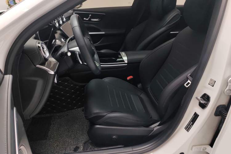 Used Mercedes-Benz C-Class 2024 Restyled C 260 L Sport Edition Left Front Seat