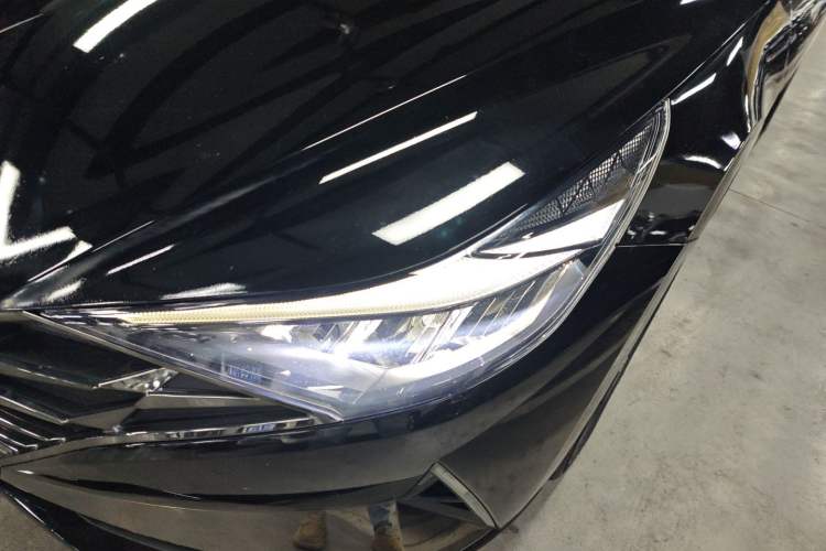 Used Hyundai Elantra 2022 1.5L CVT LUX Prestige Edition Left Front Headlight