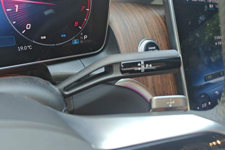 Used Mercedes-Benz GLC 2025 Refreshed GLC 300 L 4MATIC Dynamic Version 5 Seats