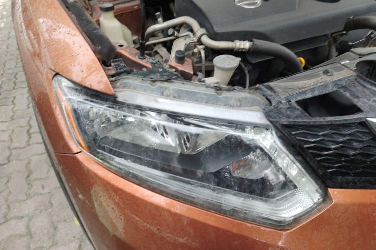 Used Nissan X-Trail 2014 2.0L CVT Comfort Edition 2WD Right Front Headlight