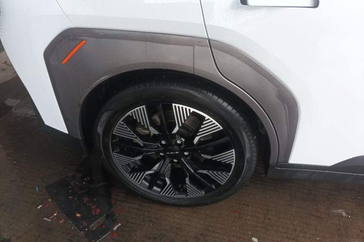 Used AION Y 2021 70 Tech Vitality Edition
