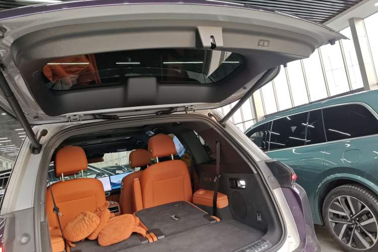 Used Li Auto L8 2023 Pro Model