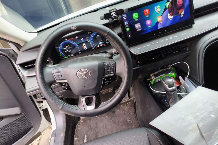 Used Toyota Camry 2024 Dual-Motor 2.0 HG Premium Edition