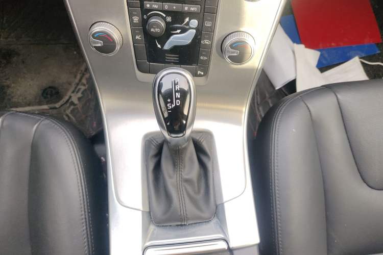 Used Volvo S60 2018 S60L T3 Smart Progress Edition
