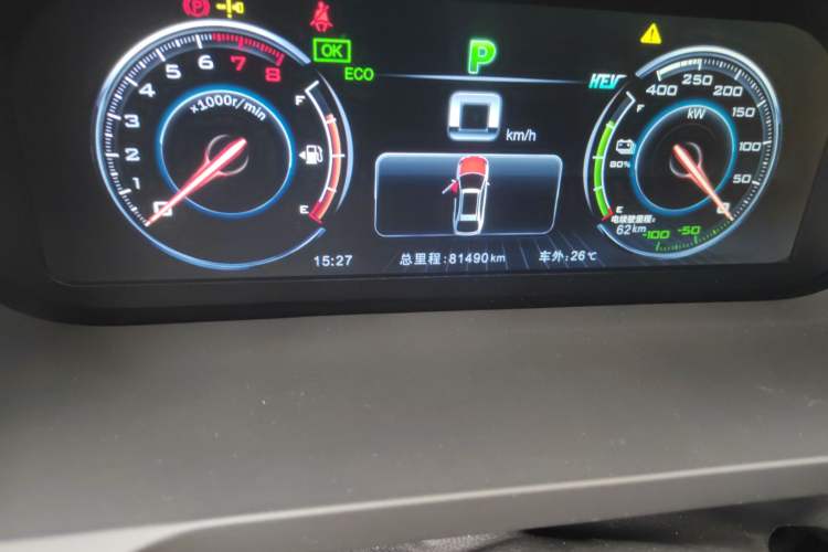 Used BYD Tang New Energy 2017 2.0T All-Wheel Drive Hyatt Model Odometer Close Up