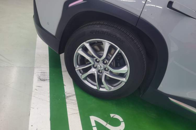 Used Nio ES6 2019 430 km Performance Version Right Rear Wheel Hub