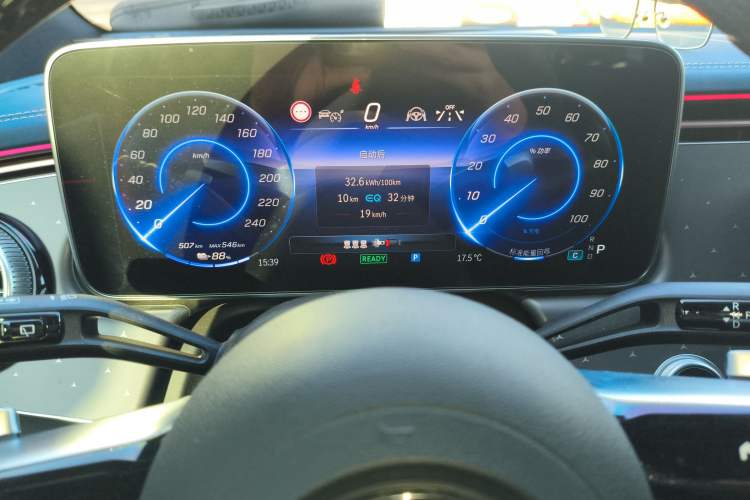 Used Mercedes-Benz EQE SUV 2023 500 4MATIC Special Edition Instrument Cluster