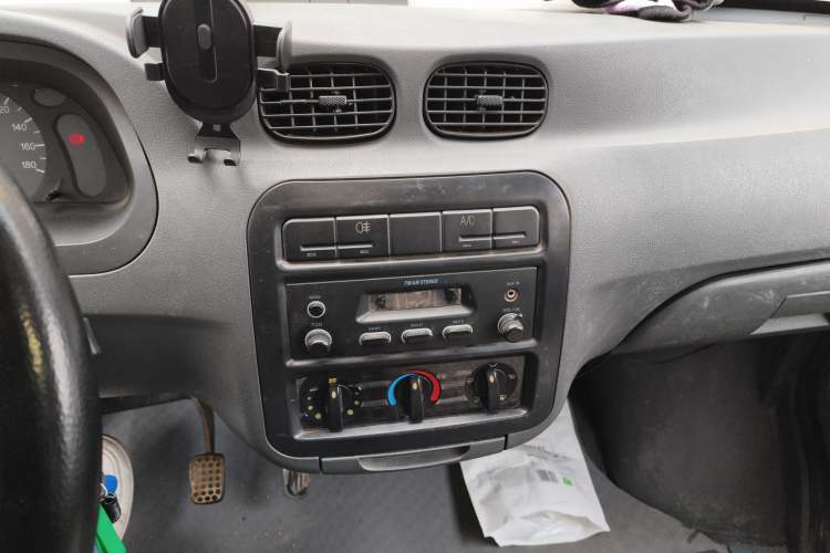 Used Wuling Zhiguang 2010 1.0L New Version Practical Short-Body L2Y