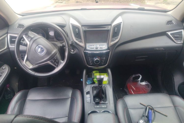Used CHANGAN CS75 2014 2.0L Manual Leading Version China IV Standard Center Console
