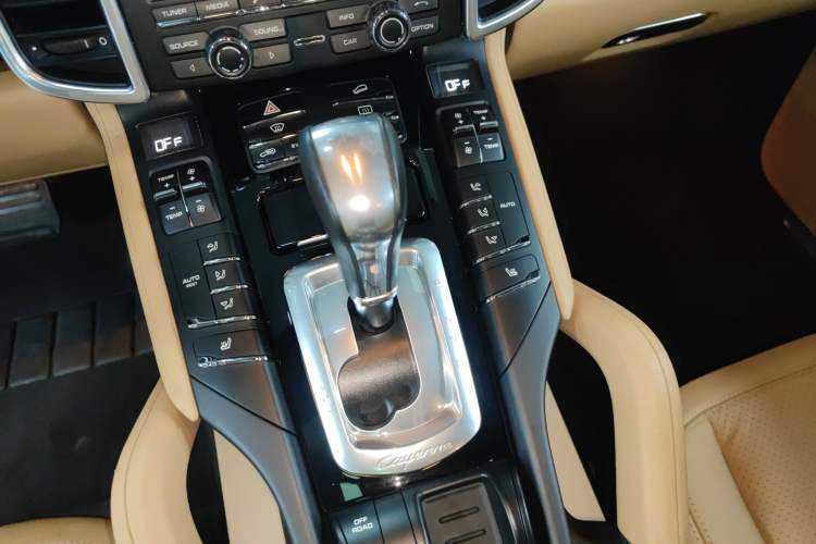 Used Porsche Cayenne 2014 3.6T Automatic Transmission U.S. Specification Gear Lever