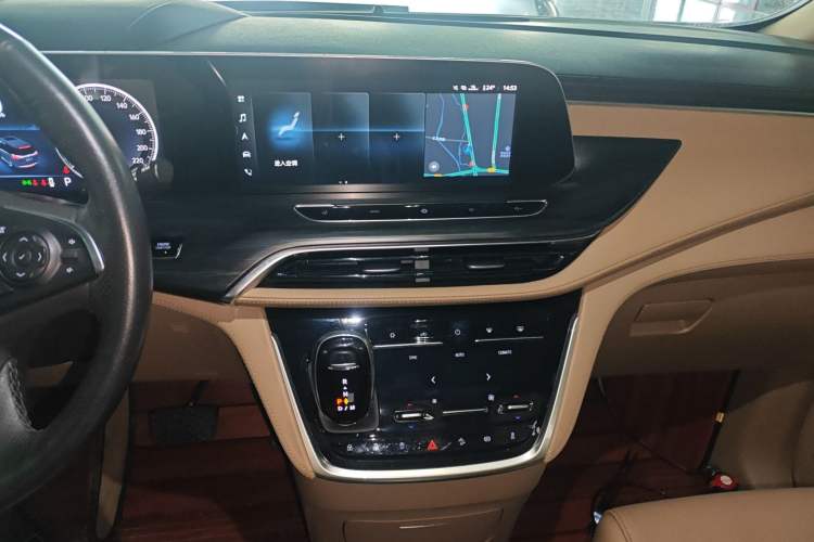 Used Buick GL8 2020 ES Land Cruiser 653T Smart Flagship Model
