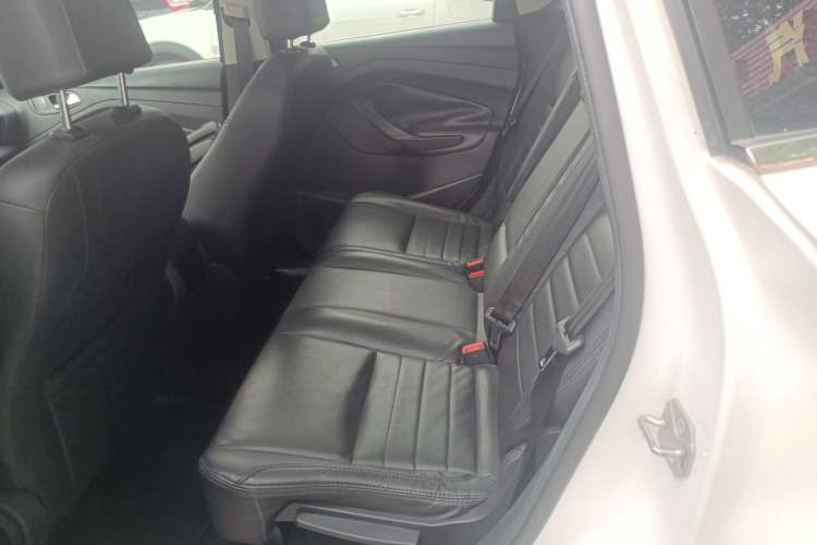 Used Ford Kuga 2013 1.6L GTDi Two-Wheel-Drive Comfort Model
