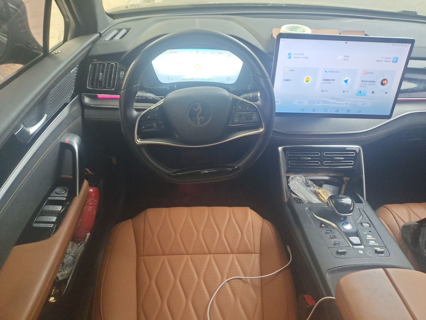 BYD Tang New Energy 2023 DM-i Champion Edition 112KM Prestige Model - Executive — снимка 10