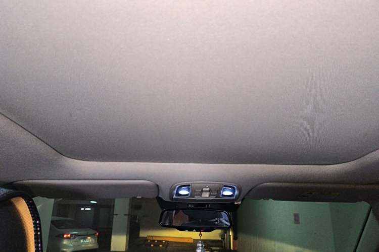 Used Kia Sportage R 2018 2.0L Automatic Smart Luxury Version China V Standard Headliner