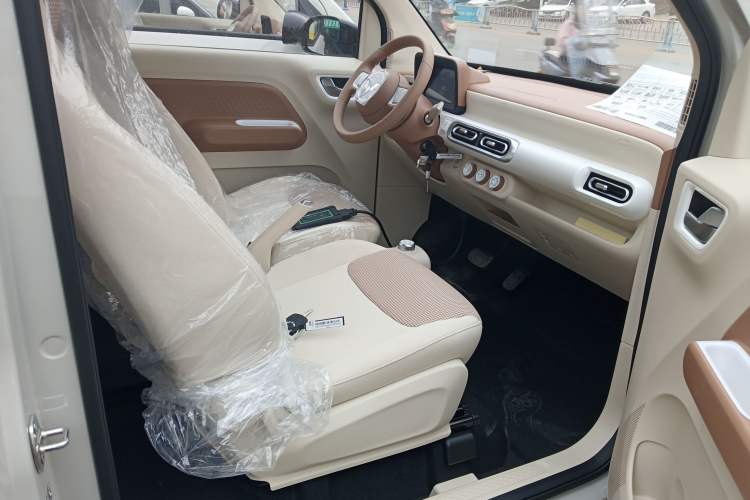 Used Wuling Hongguang MINIEV 2024 3rd Generation 215km Youth Edition