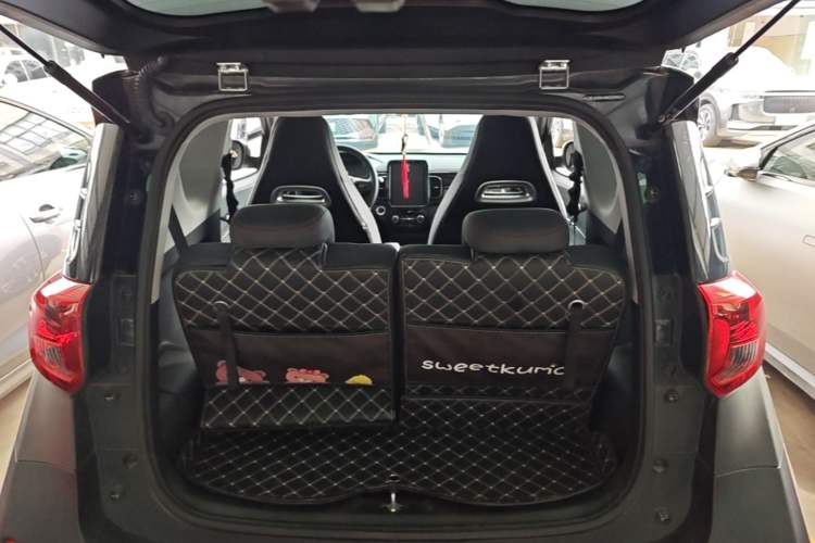 Used Chery QQ Little Ant 2022 Revised Version Sweet Pink Edition Half-Sugar Version Lithium Iron Phosphate 30.7 kWh 30 kW 301 km Trunk