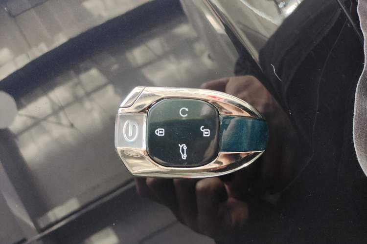 Used GAC Trumpchi GS8 2022 Flagship Series 2.0 TGDI Two-Wheel-Drive Prestige Edition (7 Seats)