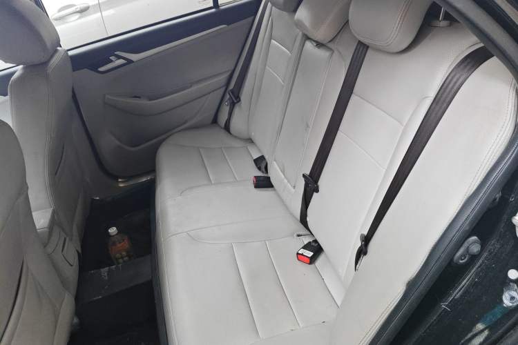 Used Geely Auto Vision 2015 1.5L Manual Elite Model
