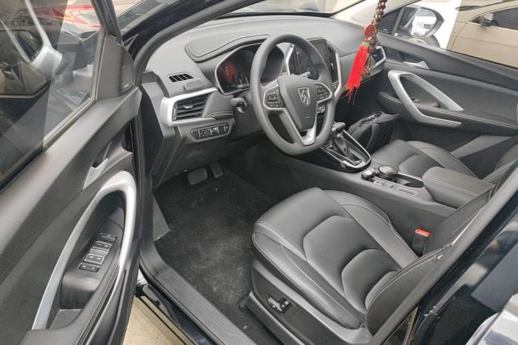 Used Baojun 530 2020 1.5T CVT Prestige Connected Version 7 Seats
