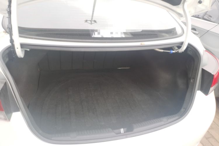 Used Hyundai Elantra (5th Generation / Langdong) 2016 1.6L Automatic Smart Version