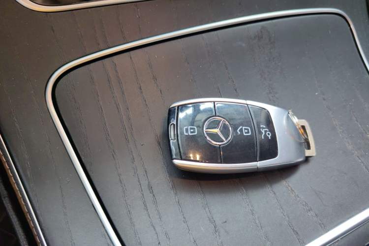 Used Mercedes-Benz E-Class 2020 Restyled E 300 L Sporty and Stylish Edition