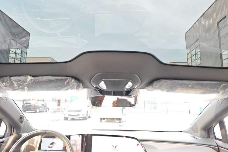 Used Hongqi EH7 2025 600 Smart Selection Edition
