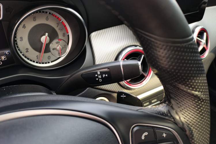 Used Mercedes-Benz GLA 2016 GLA 200 Sport Edition Gear Lever
